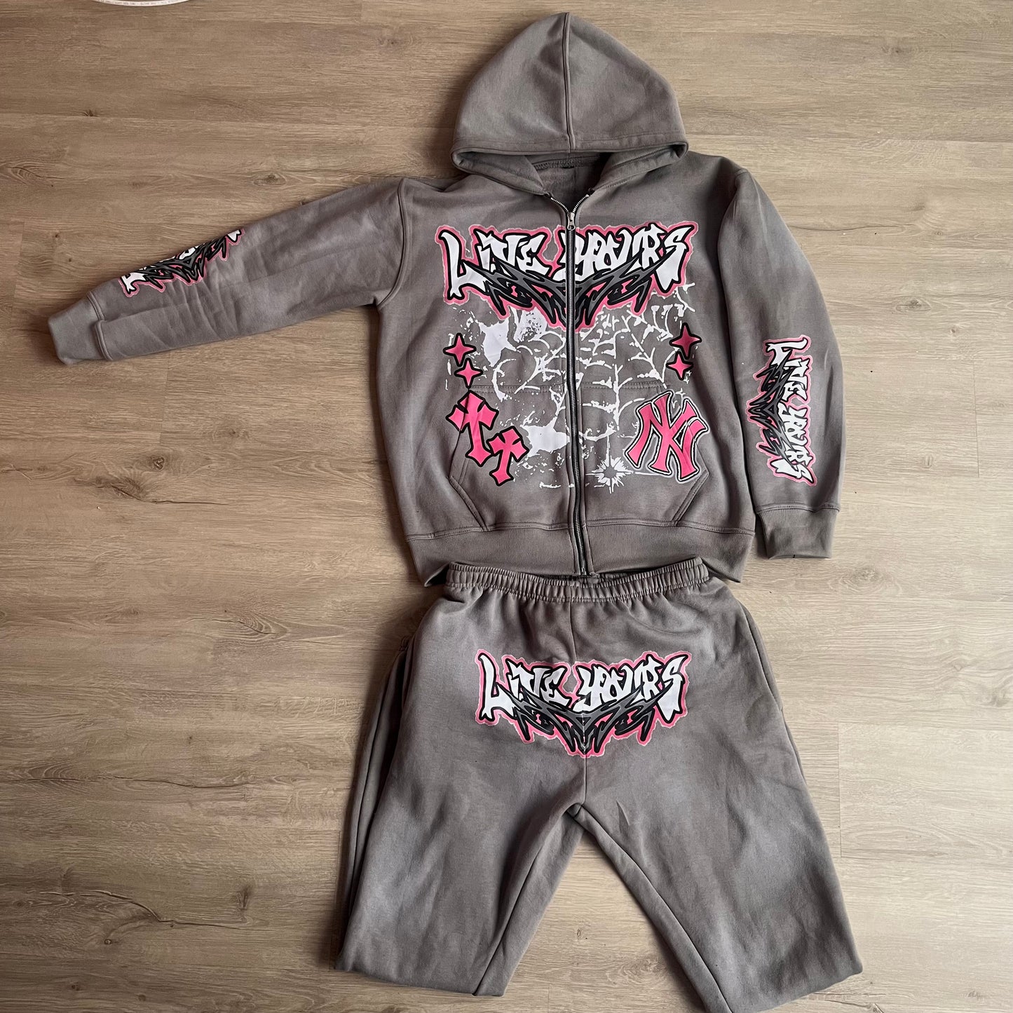 Liveyours Grey/pink wash dye zip up