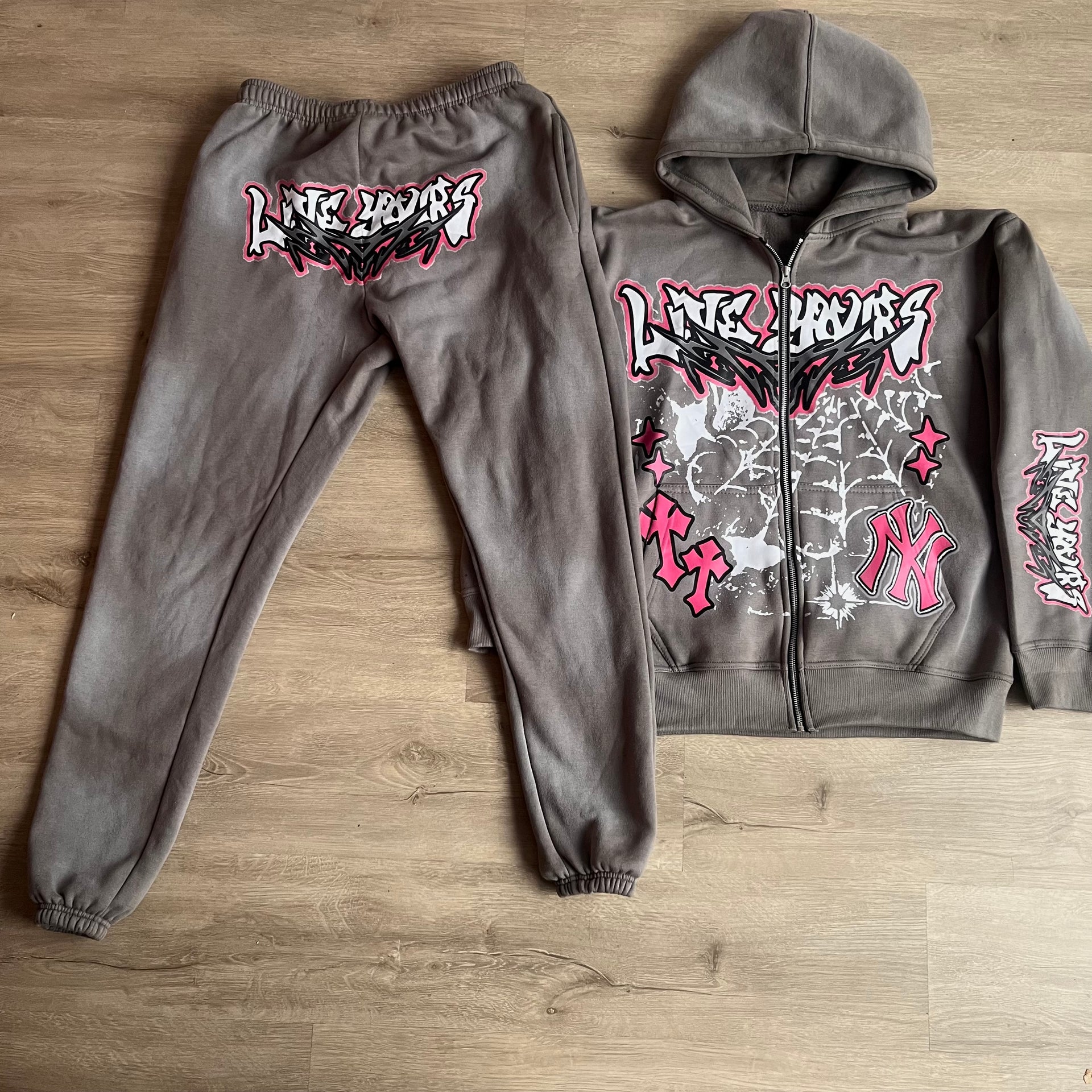 LIVEYOURS PINK/ DARK GREY